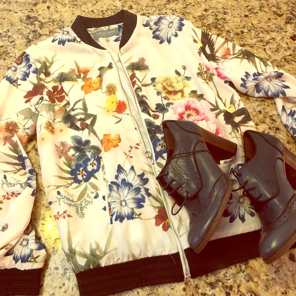 Spring jacket.  Vintage style shoes